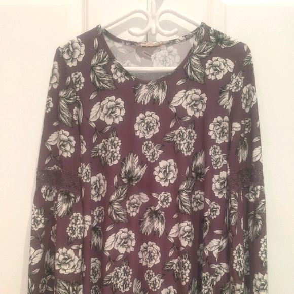 Floral long sleeve swing dress - Picture 2 of 6